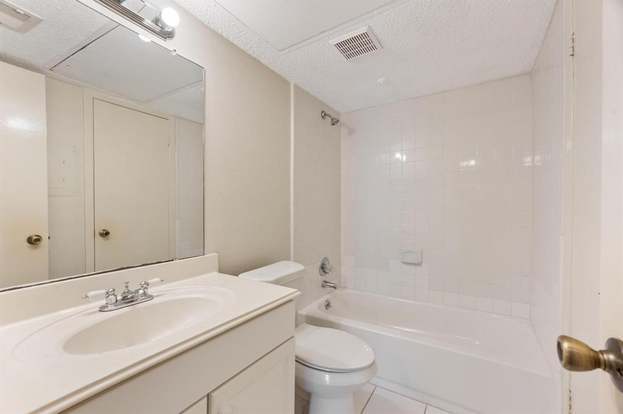 Building Photo - 10555 Turtlewood Ct