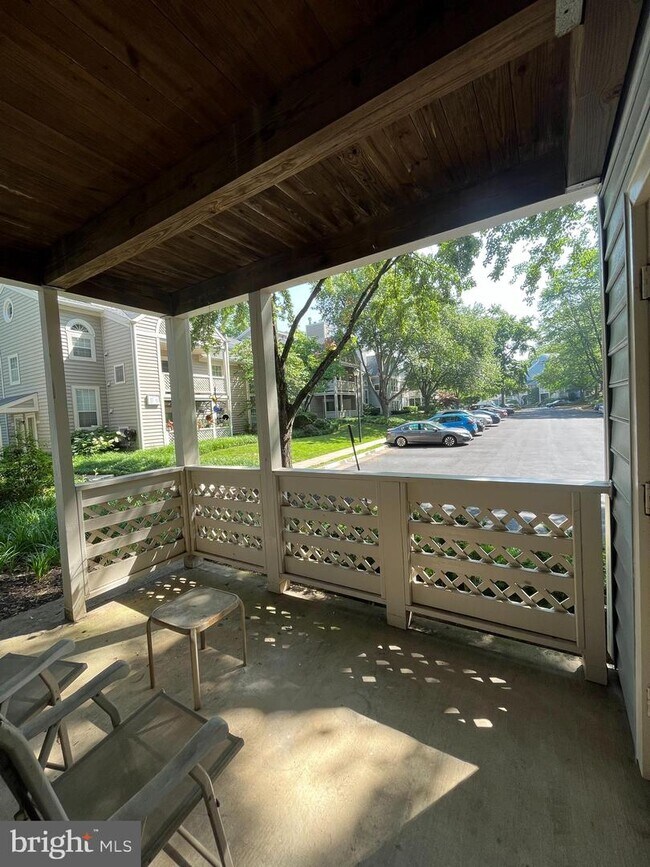 Building Photo - 7801 Willow Point Dr
