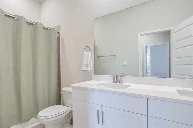 Building Photo - 261 Cathedral Mountain Dr