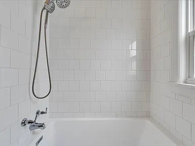 Building Photo - 823 Windsor Ave SW