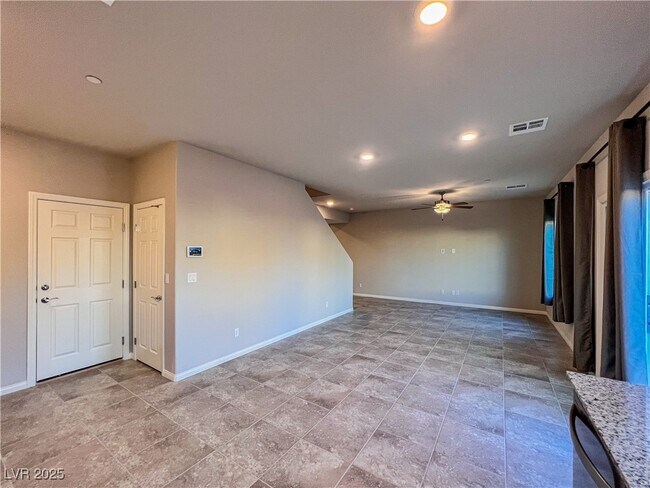 Building Photo - 388 Canyon Mist Ct