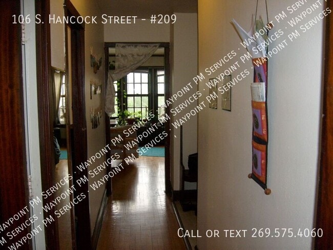 Building Photo - 106 S Hancock St