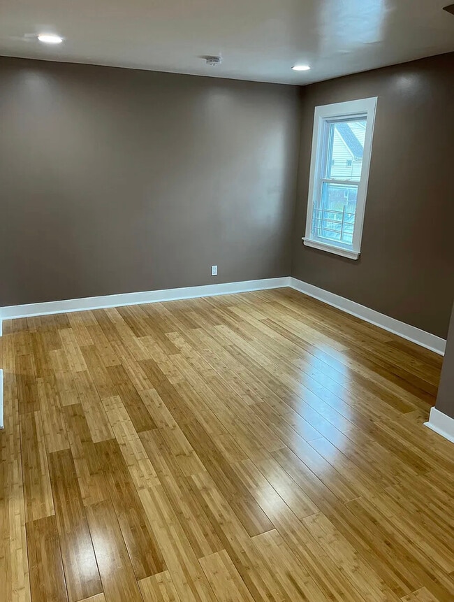Primary Photo - 20 Bamford Pl