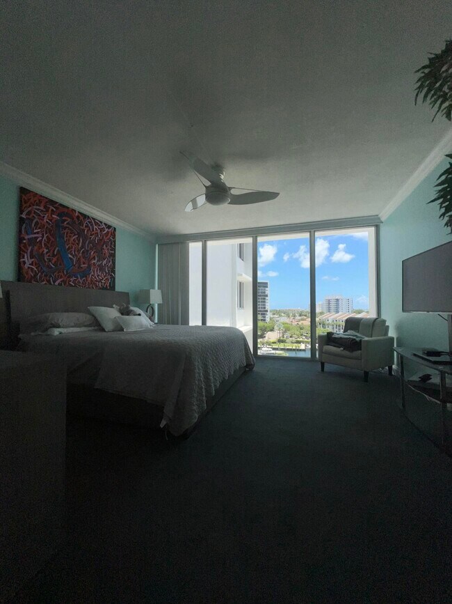Building Photo - 4750 S Ocean Blvd