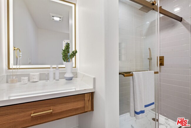 Building Photo - 5500 Torrance Blvd