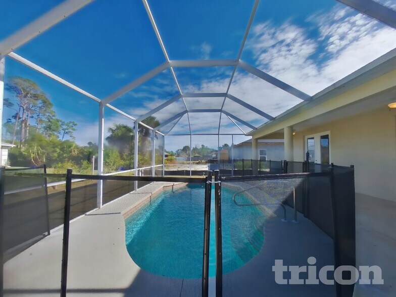 Building Photo - 2678 Mather Ln