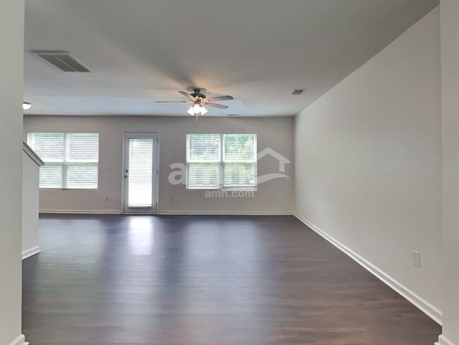 Building Photo - 36 Jones Creek Cir