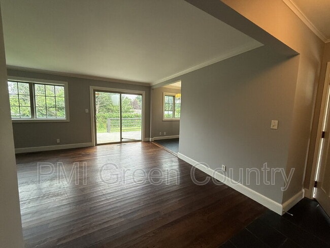 Building Photo - 5428 E 25th Pl