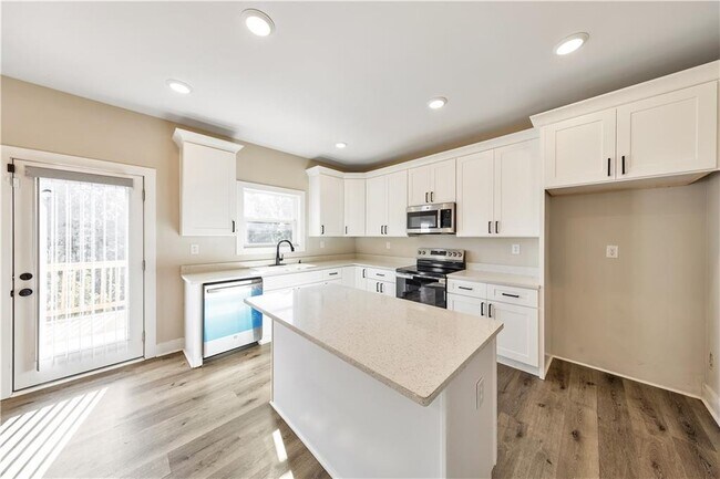 Building Photo - 336 Nobleman Way