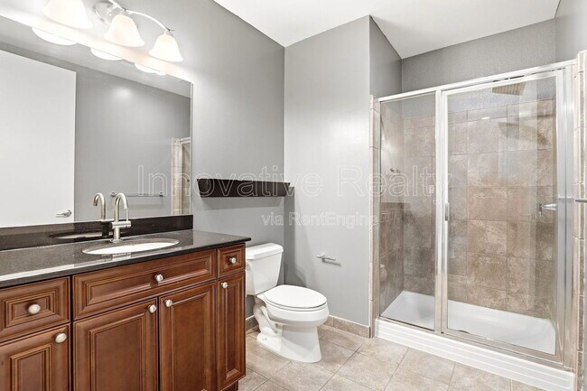 Building Photo - 150 E Robinson St