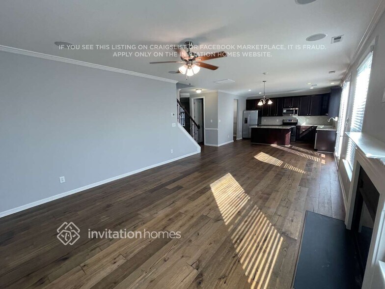 Building Photo - 10318 Blackstone Drive