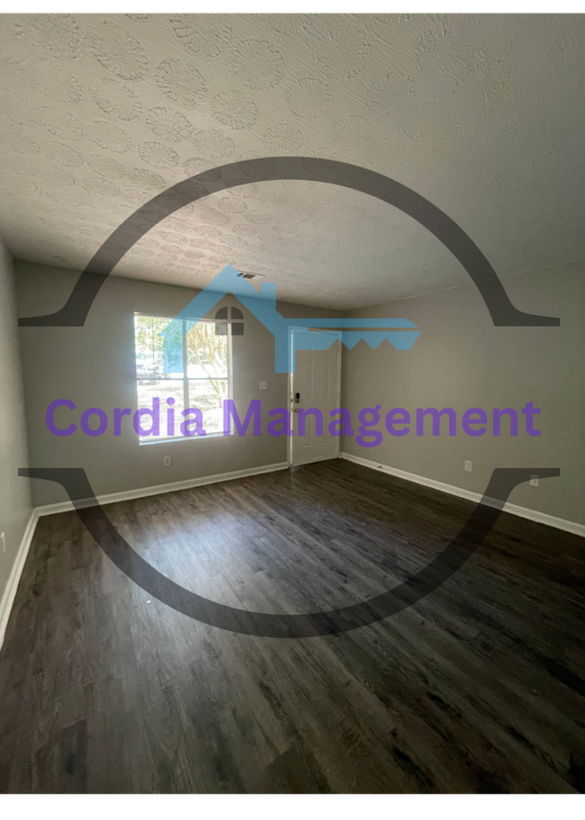 Building Photo - 3 bedroom 2 Bath Home +Large bonus room next to park in Jonesboro