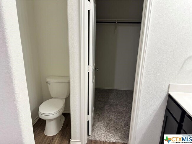 Building Photo - 108 Guardian Angel Ct