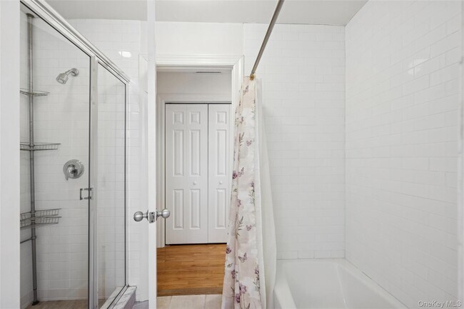 Building Photo - 126 Malloy Dr