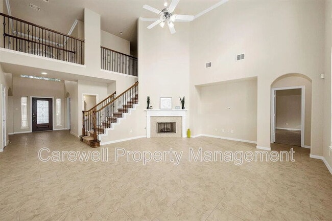 Building Photo - 10907 Lombardia Ct