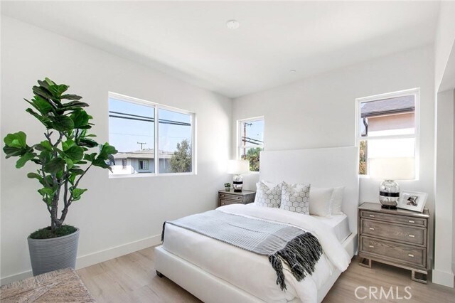 Building Photo - 302 Cabrillo St