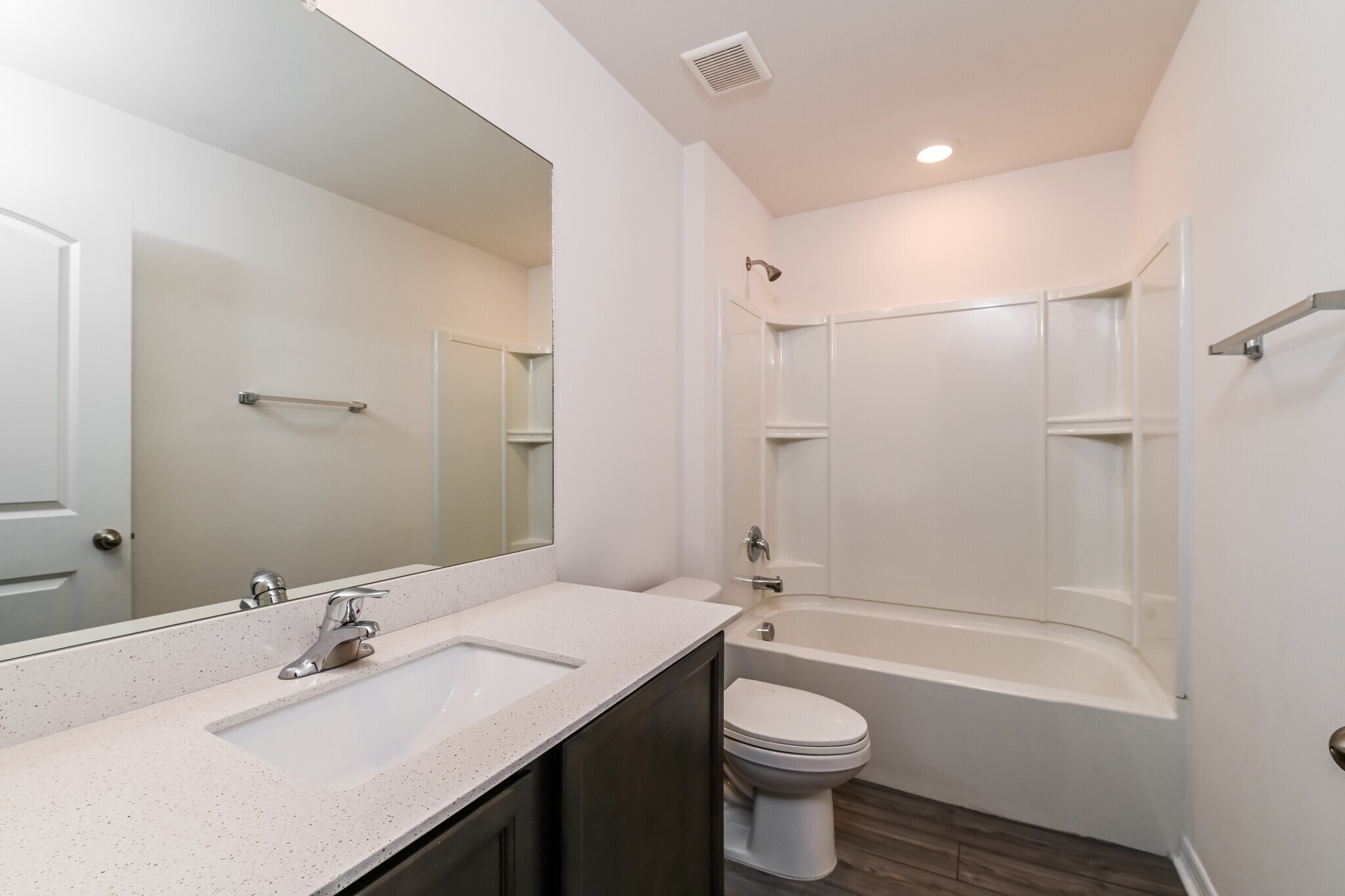 Building Photo - 2534 Atwater Dr