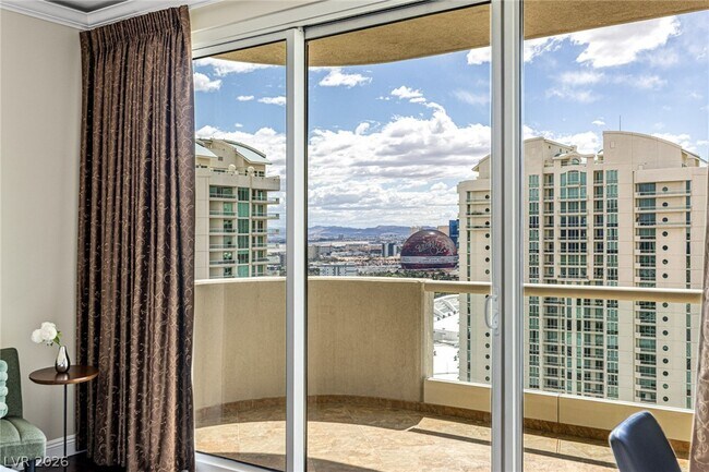 Building Photo - 2777 Paradise Rd