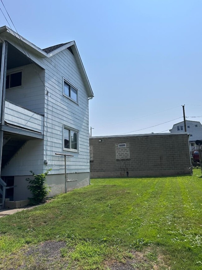 Building Photo - 153 Boland Ave