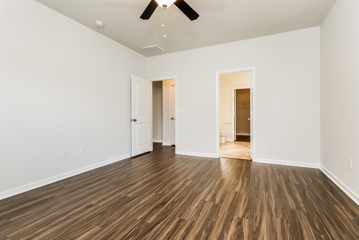 Building Photo - 187 Dorian Lp