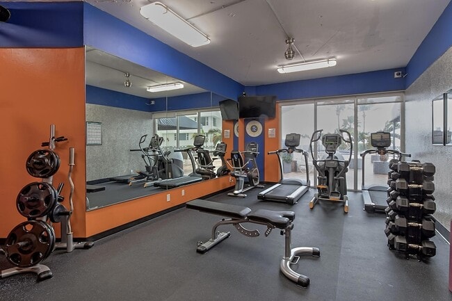 Building Photo - 3700 Galt Ocean Dr