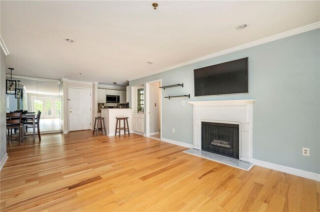 Building Photo - 3203 Lenox Rd NE