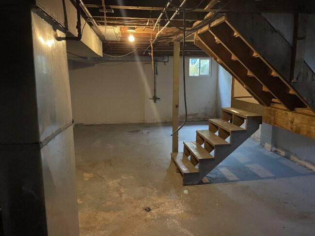 Building Photo - 532 Barnett Rd