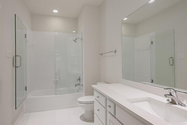 Building Photo - 22 Middle Gate Pl