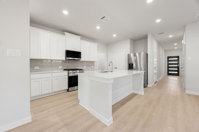 Building Photo - 302 Brazen Forest Trl