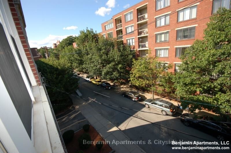 Building Photo - 25 Walbridge St