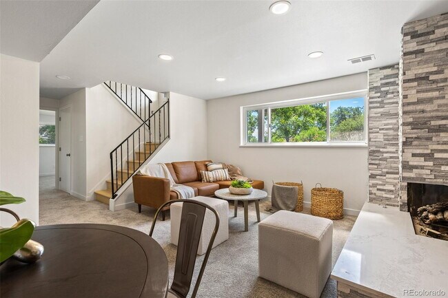 Building Photo - Charming 4-Bed Home