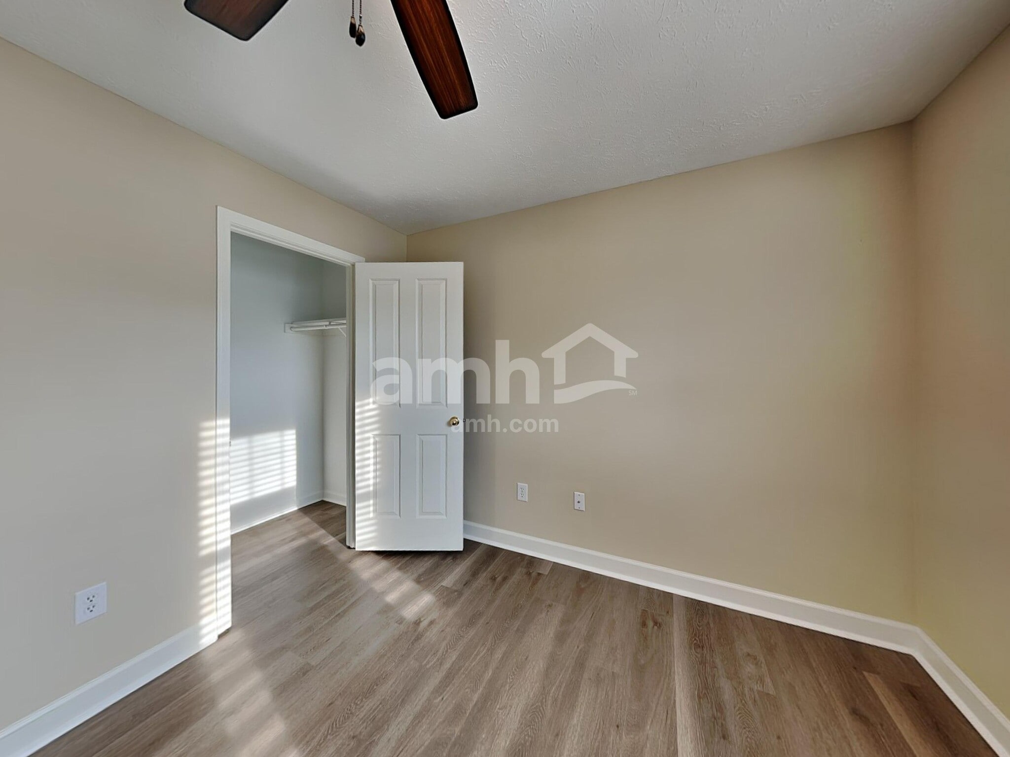Building Photo - 18097 Kinder Oak Dr
