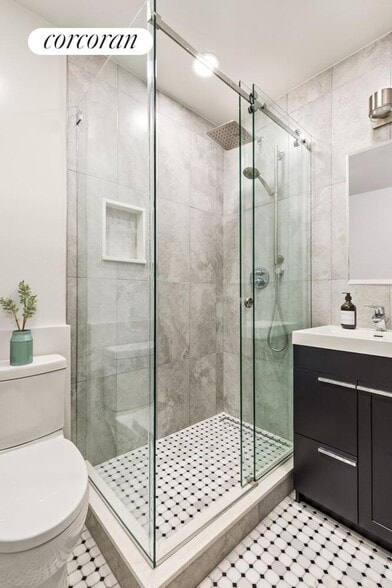 Building Photo - 346 President St