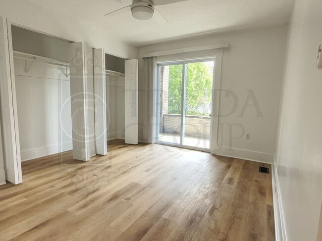 Building Photo - 1538 Fallowfield Ave