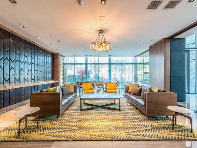 Building Photo - 3451 NE 1st Ave