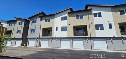 Building Photo - 1170 E Santo Antonio Dr