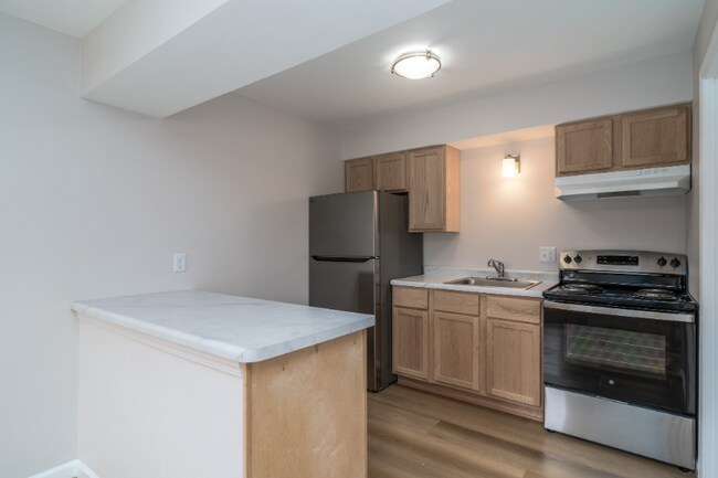 Building Photo - 1108 N 39th St