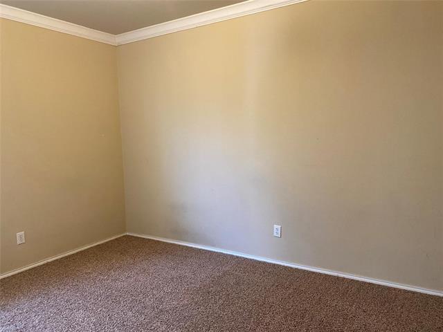 Building Photo - 1716 River Oaks Dr