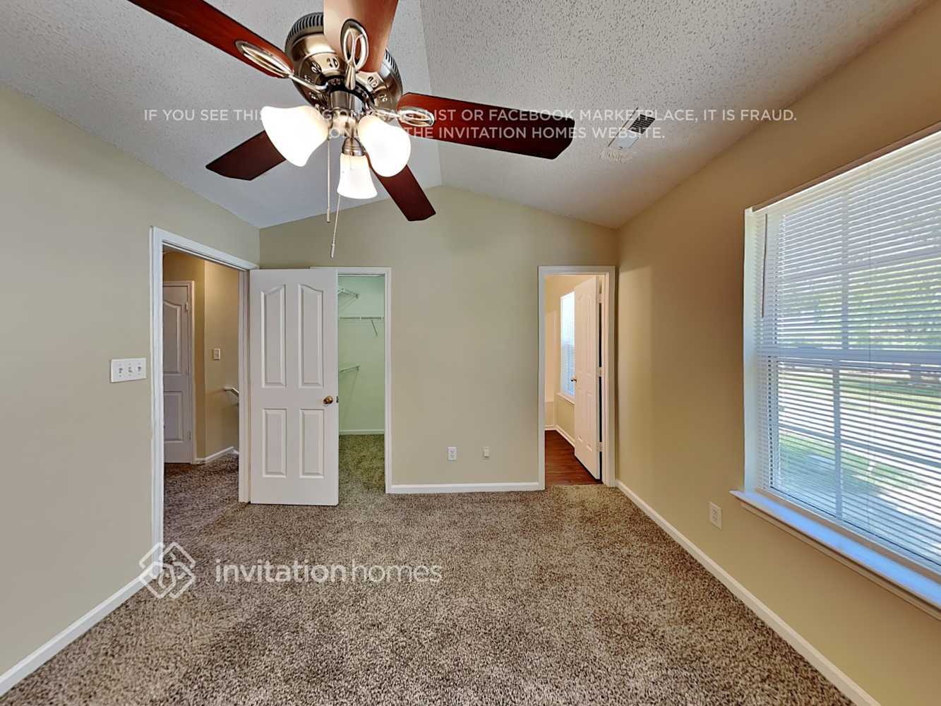 Building Photo - 9808 Aviary Hill Way