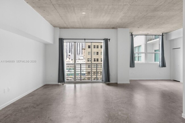 Building Photo - 133 NE 2nd Ave