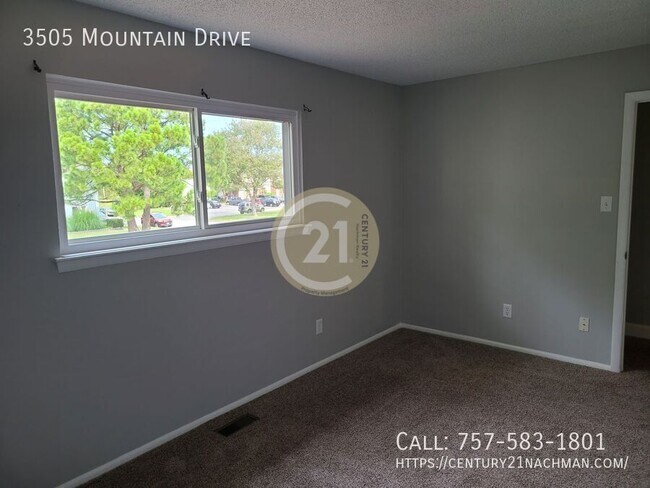 Building Photo - 3505 Mountain Dr