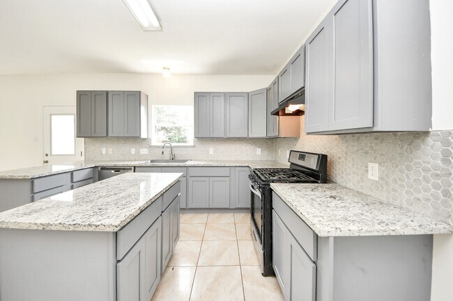 Building Photo - 3526 Cactus Creek Dr