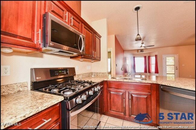 Building Photo - 11989 Mesquite Miel Dr