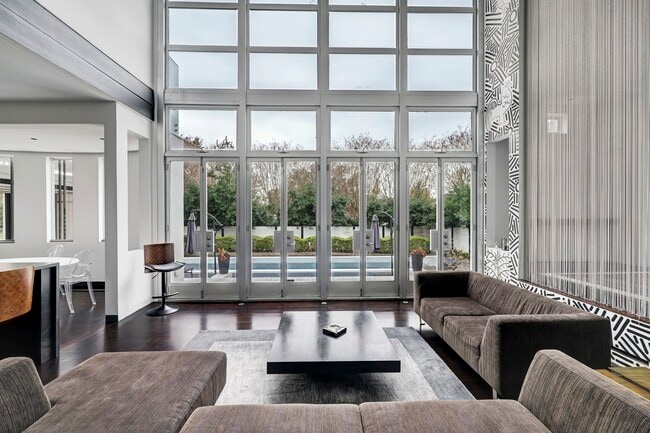 Building Photo - 2200 Harvard St