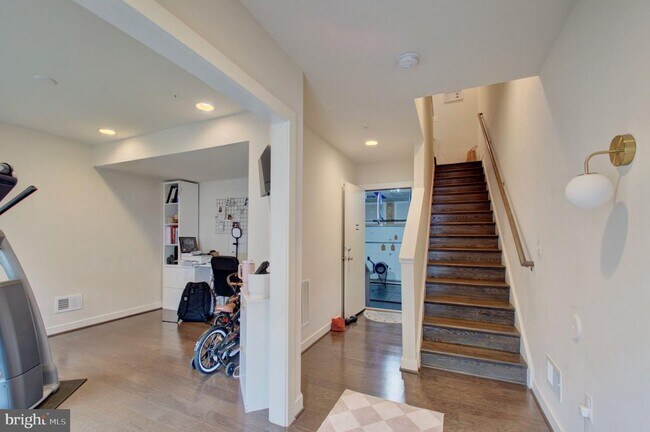 Building Photo - 8078 Tribeca St