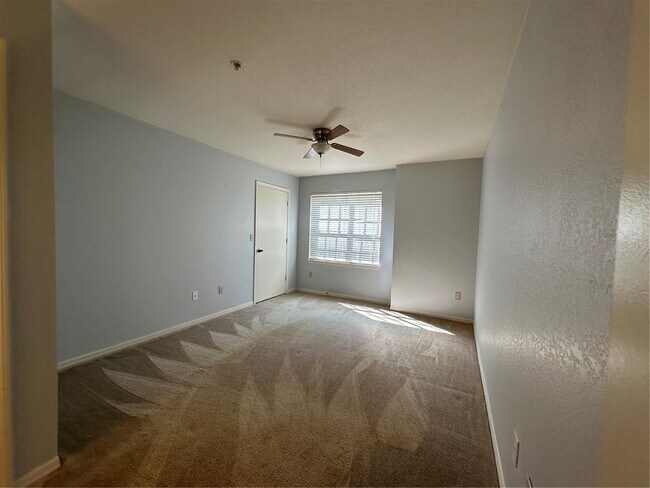 Building Photo - 7270 Westpointe Blvd