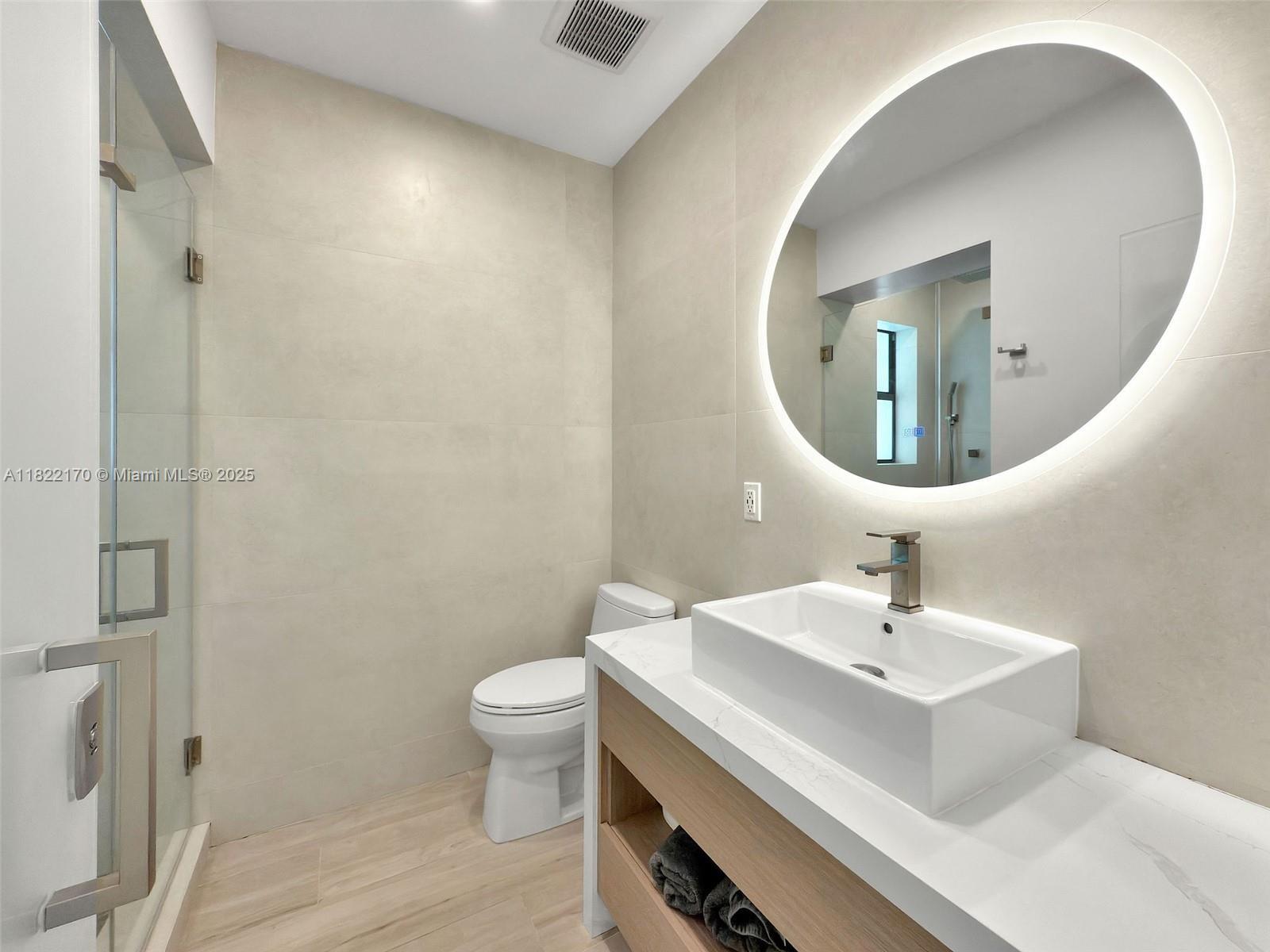 Building Photo - 130 SW 26th Rd