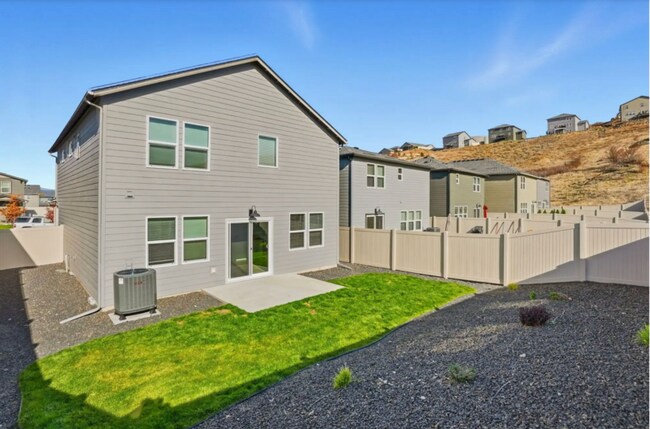 Building Photo - 20601 E Mdw Spg Lp