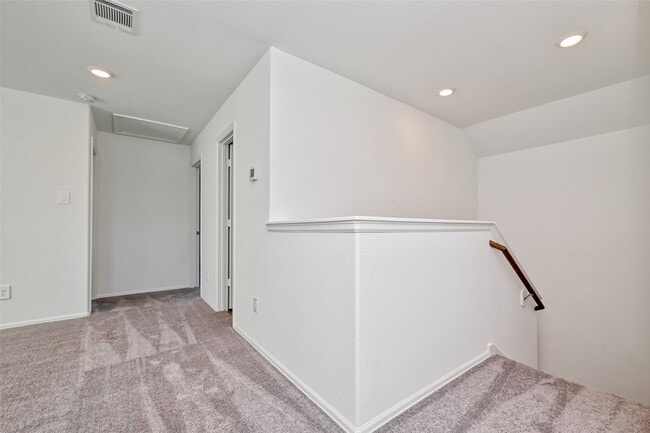 Building Photo - 22135 Juniper Crossing Dr