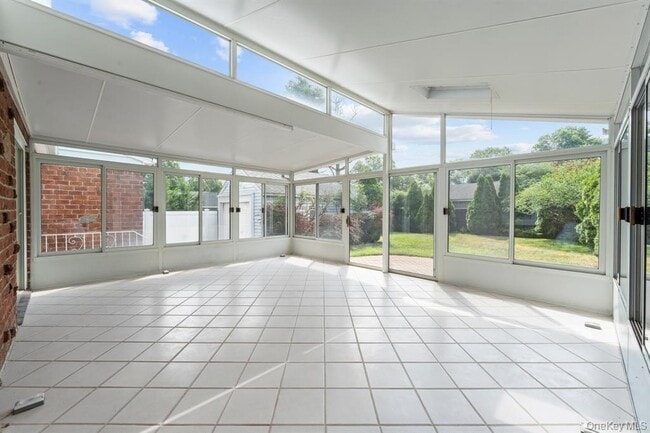 Building Photo - 2754 Natta Blvd